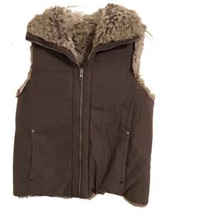 Weatherproof Garment Company Reversible Faux Fur Lined Vest Side Pockets